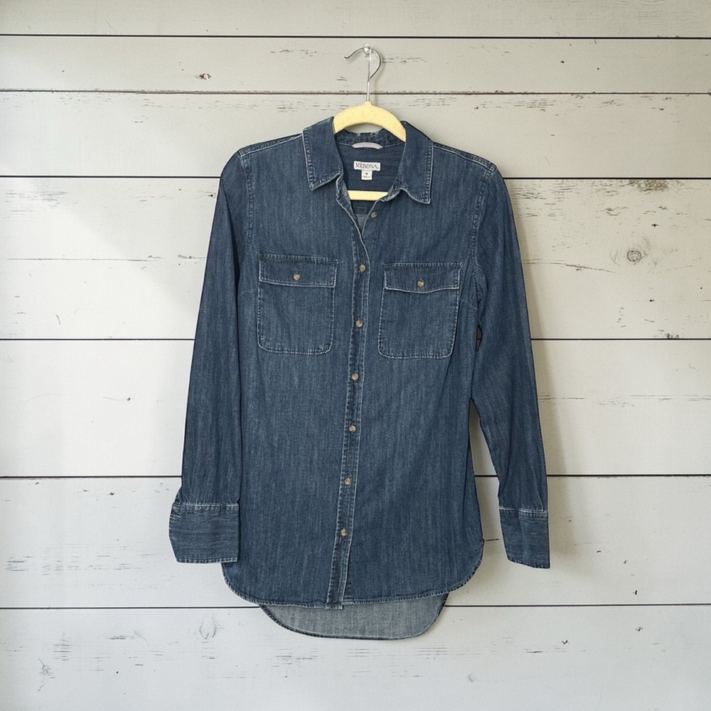 Merona Blue Denim Long Sleeve Button-Down Shirt M 90’s Butter Mom